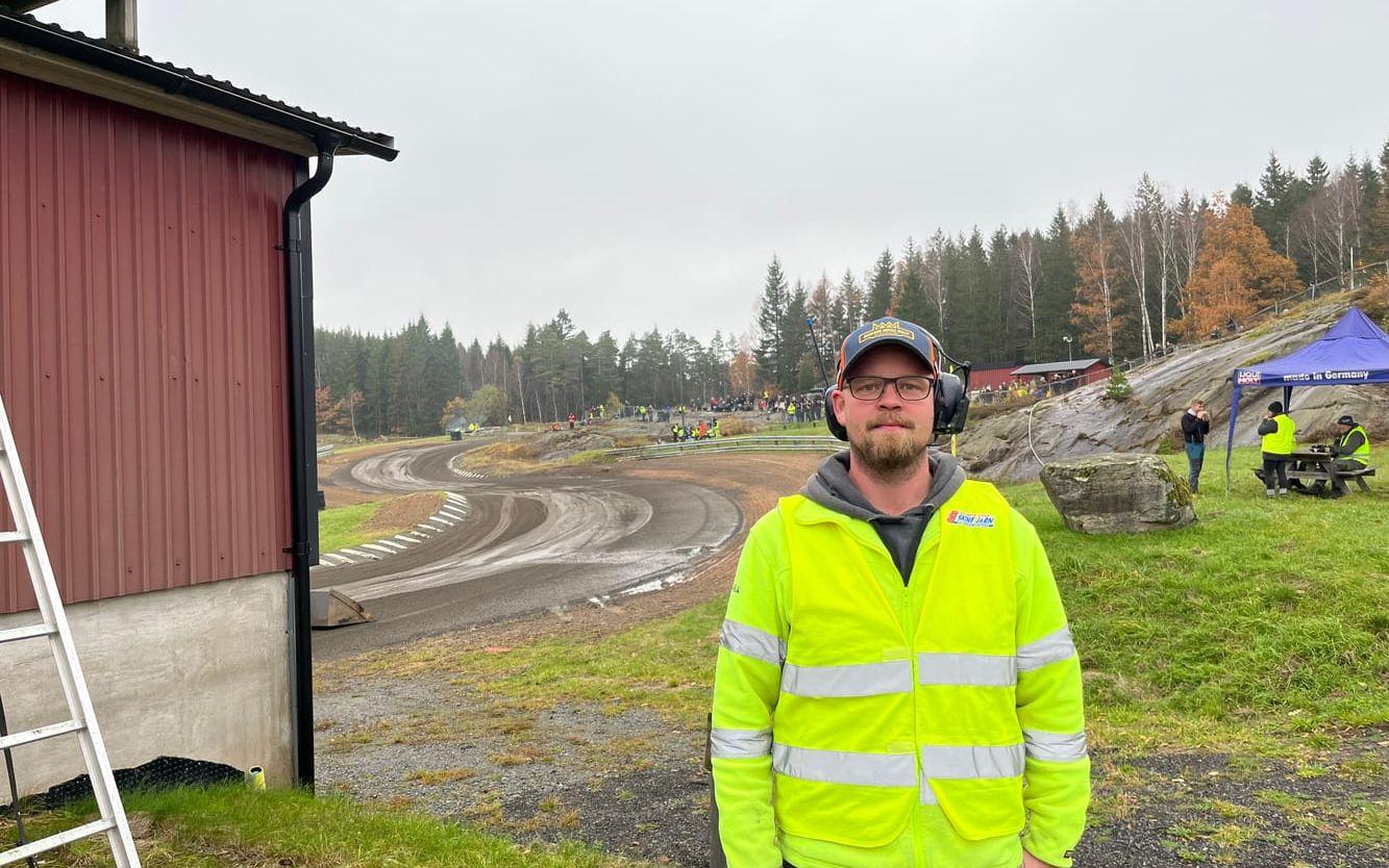 Tävlingsledaren Magnus Widmark var nöjd med dagen så långt.