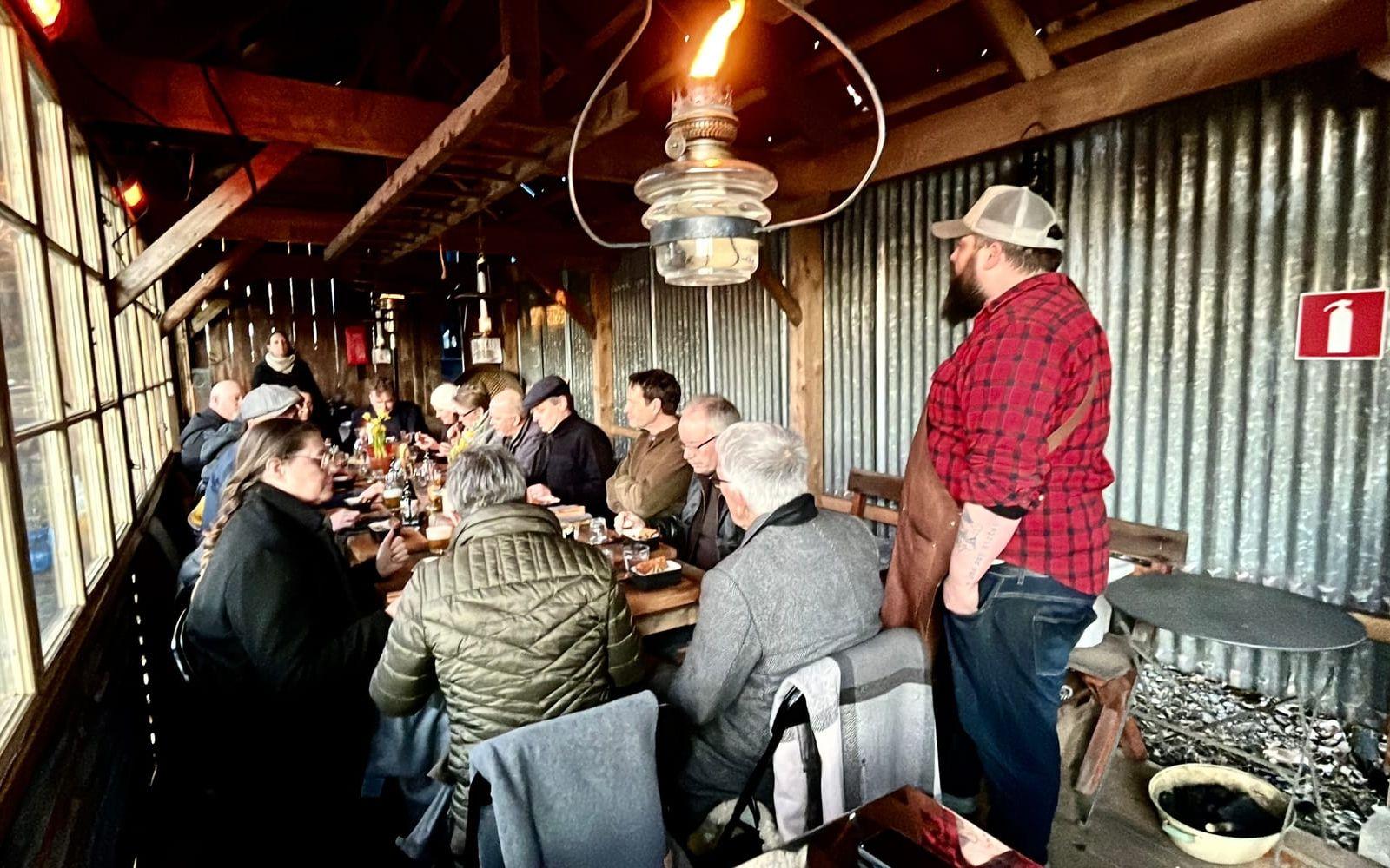 Ulrika Arnell och Johan Arnell driver en restaurang hemma i uthuset i Fritsla. 