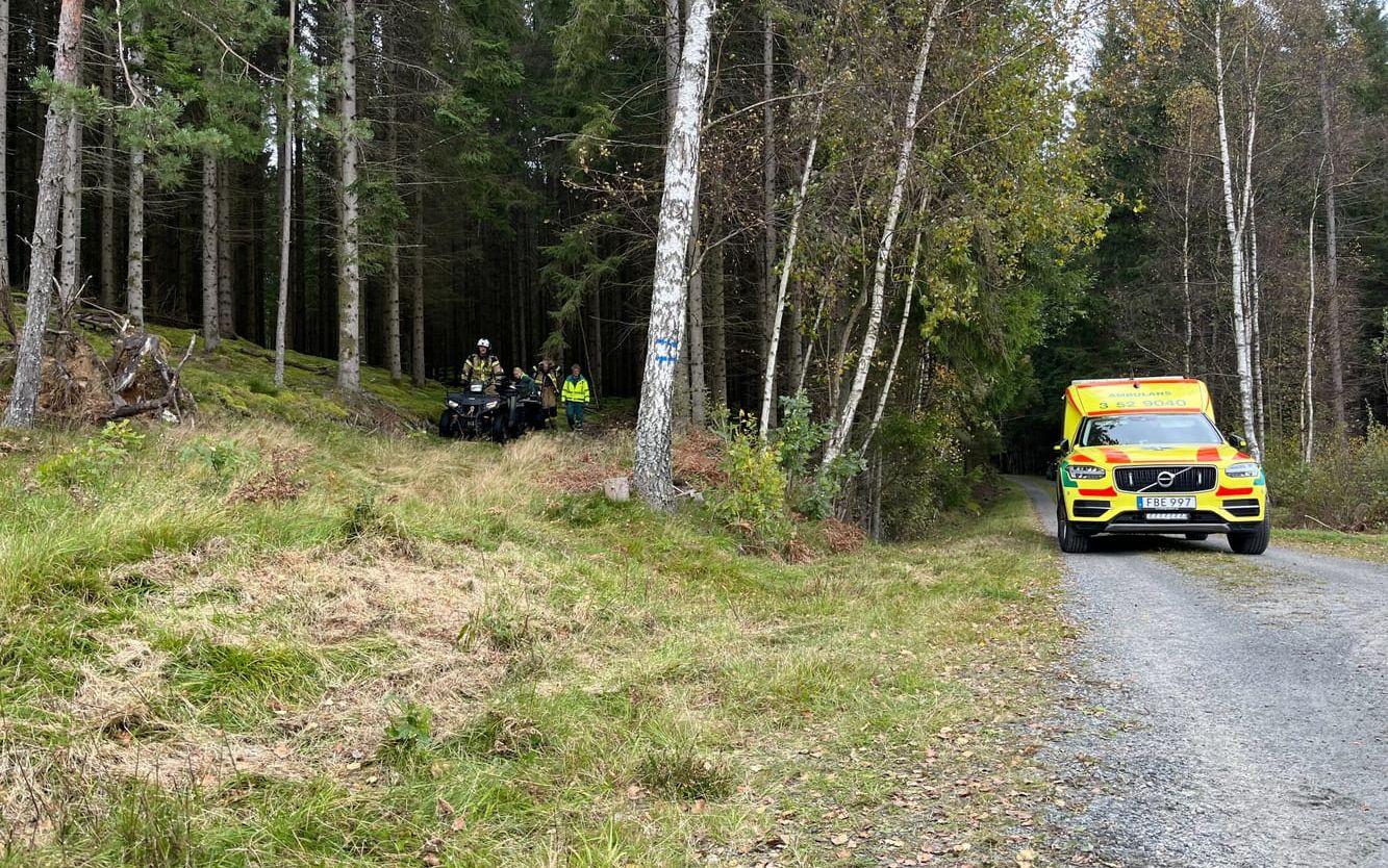 Den olycksdrabbade var en jägare som skulle frakta en älgkalv med en fyrhjuling.