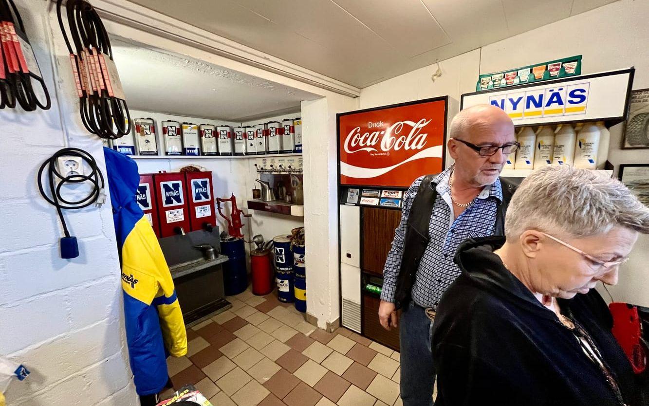 Börje & Lillemor Sandh driver en retrobutik i Fotskäl. 